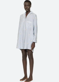 Women Sea New York Sheep Night Shirt