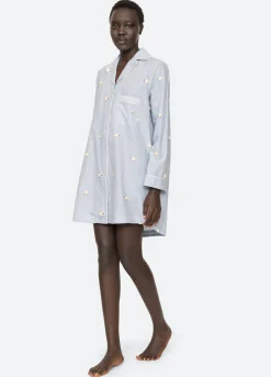 Women Sea New York Sheep Night Shirt