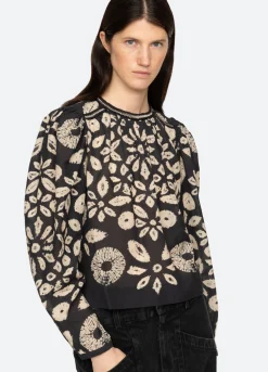 Women Sea New York Thea Top